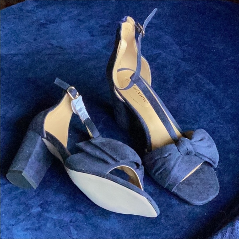 Elegant Navy Blue Women's Heels NEW
